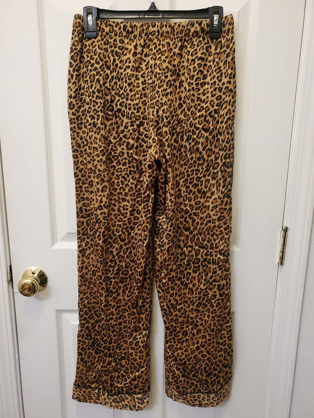 Victoria's Secret Leopard Print Satin Long Sleeve Button-Down Pajama Set - Picture 10 of 10